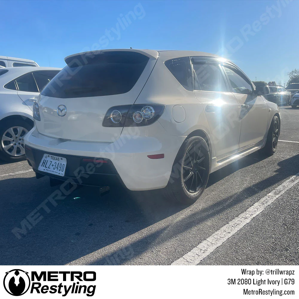 3M 2080 Gloss Light Ivory Vinyl Wrap | G79 - Image 15