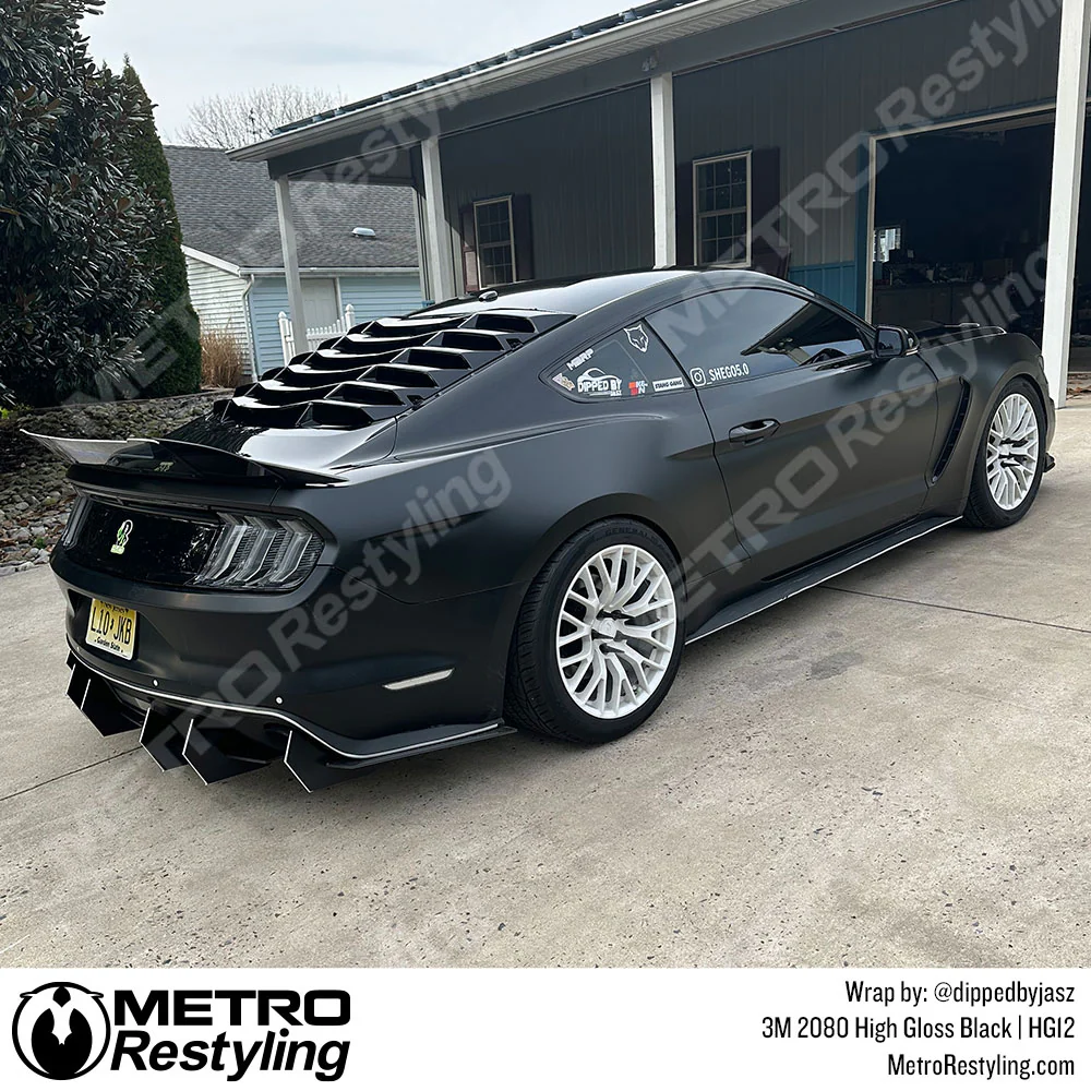 3M 2080 High Gloss Black Vinyl Wrap | HG12 - Image 14