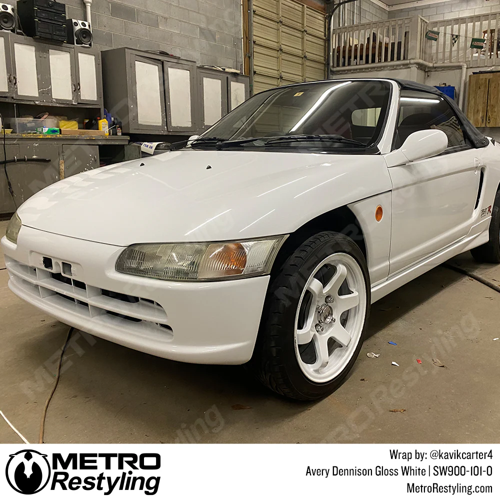 Avery Dennison SW900 Gloss White Vinyl Wrap | SW900-101-O - Image 14