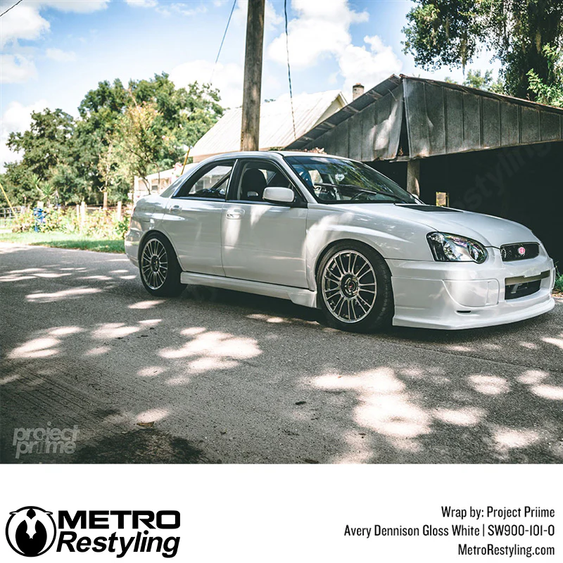 Avery Dennison SW900 Gloss White Vinyl Wrap | SW900-101-O - Image 3