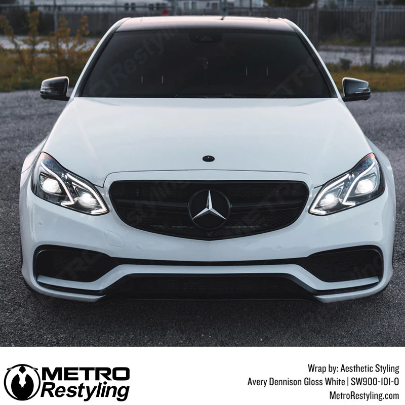 Avery Dennison SW900 Gloss White Vinyl Wrap | SW900-101-O - Image 4