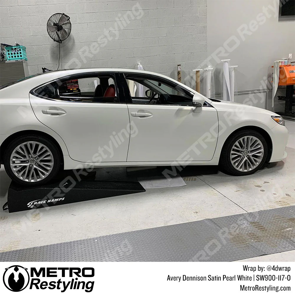 Avery Dennison SW900 Satin White Pearlescent Vinyl Wrap | SW900-117-O - Image 7